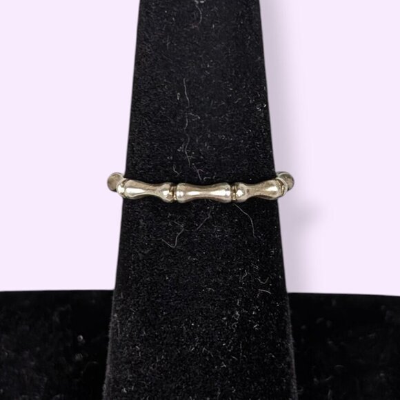 (V. Dainty Bamboo Band Ring - Picture 1 of 6